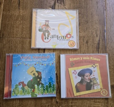 Susy Dorn Music CDs Cantemos en Espanol, El Baile del Mono, Feliz Nav.. Lot of 3 - Image 1 of 4