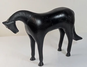 Volkskunst / Außenseiterkunst geschnitzte schwarze Holzpferd Figur / Skulptur Vintage - Bild 1 von 22