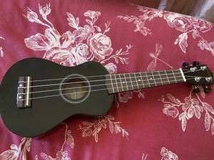 Soprano Ukulele by World Rhythm – Premium Uke and Gig Bag with Black Finish - Picture 1 of 3