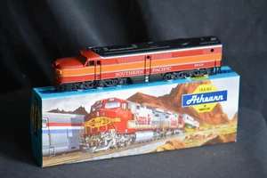 Athearn 3306 PA1 Southern Pacific #6010 HO gauge MINT - Picture 1 of 7
