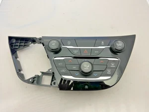 2017-19 Chrysler Pacifica 3 Zone AC Heater Temperature Control OEM P68238881AE - Picture 1 of 4