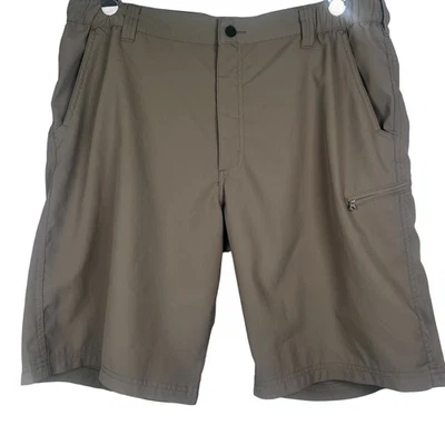Wrangler Men's Shorts Size 38 Tan Zip Pockets Travel Casual Golf Lightweight - Image 1 of 4