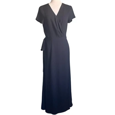 Maxi Vestido Lexia Para Mujer Babaton Aritzia Negro Cuello en V Talla Mediana Usado en Excelente Condición Foto 1 de 4