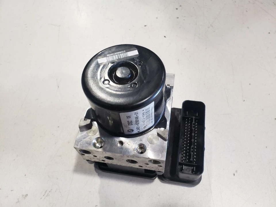 2009 BMW 135i E82 - Sistema de freio ABS antibloqueio - Compatível com 09-13 OEM 6790147, 6790146 - Imagem 1 de 4