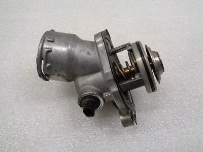 2008-2011 Mercedes C300 W204 Engine Coolant Thermostat Housing OEM AK231196 Foto 1 de 4