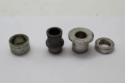 94 95 96 97 TRIUMPH DAYTONA 900 ESPACIADORES DE RUEDA DELANTEROS Y TRASEROS - *JUEGO* Foto 1 de 4