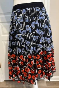 Ann Taylor Pleated Flare Skirt Poppy Floral Size 8 NWT Red Blue Black White - Picture 1 of 5