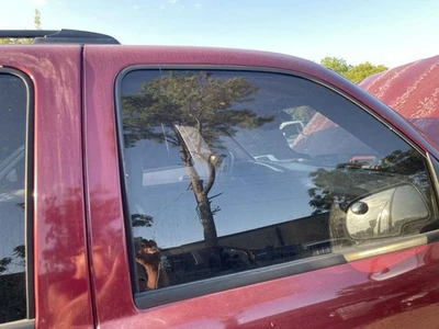 2000-2006 GMC YUKON XL Right Front Passenger Door Power 63U Sport Red     972430 Foto 1 de 4