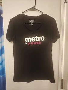 Metro By T-Mobile Woman Medium Shirt - Picture 1 of 3