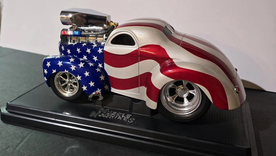 Funline Muscle Machines 1941 41 Willys Coupe 1:18  Drag Race Stars Stripes Red - Image 1 of 4