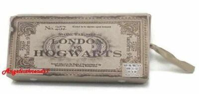 Primark Ladies London To Hogwarts Platform 9 3/4 Cosy Socks Pair Of 1 SizeUK 4-8 - Image 1 of 2