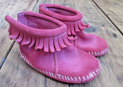 Minnetonka Girls Toddler 6 Leather Booties Pink Fringed Ankle Shoes Soft Sole - Image 1 of 4