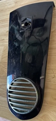 vespa  125 200 250 300 front horn cover panel fairing middle center Small Crack - Image 1 of 4