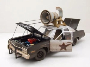 Auto World AWSS133 - The Blues Brothers - 1974 Dodge Monaco + Figures - 1/18 NEW - Picture 1 of 9