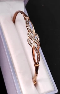 9ct Yellow Gold Diamond Infinity Crossover Bangle Bracelet - Picture 1 of 14