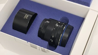 Zeiss Loxia 50mm f2 Sony E Mount - image 1 of 4