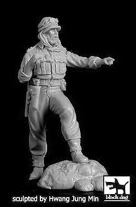 Black Dog 1/35 British SAS Soldier Norte de África Segunda Guerra Mundial #2 Thompson Pointing F35251 - Imagen 1 de 1