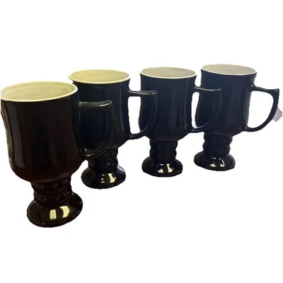JUEGO DE 4 TAZAS DE CAFÉ IRLANDESAS ~ NEGRAS CON INTERIOR BLANCO ~ USADAS Foto 1 de 4