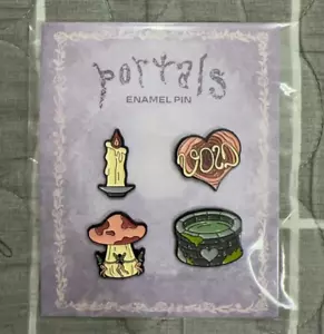 Paquete de prendedores esmaltados Melanie Martinez Portals vela hongo mercancía oficial raro - Imagen 1 de 1