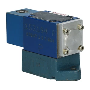 Bosch Rexroth R900470211 Valvola a bobina direzionale nuova NMP - Foto 1 di 8