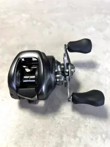 Carrete de fundición de cebo derecho Shimano 22 Bantam XG - Imagen 1 de 3