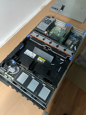 Dell Poweredge R815 | 4x AMD Opteron 6376 - Bild 1 von 4