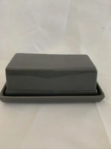 Mainstays Butter Dish Contemporary Gray Modern Sleek Minimalist Minimal-Core - Picture 1 of 5