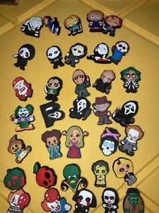 50 Horror Charms Crocs, Schuh Charms, Schuh Pins Michael Myers Ghostface - Bild 1 von 6