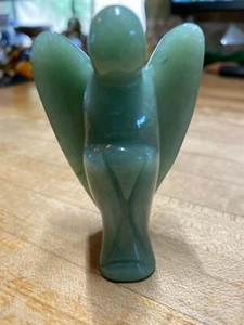 Piedra preciosa artesanal tallada a mano con cristal de aventurina verde espécimen de ángel 555 - Imagen 1 de 8