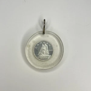 VTG 1966 Canada Silver 10 Cents Dime Bluenose In Lucite Pendant Coin Jewelry - Picture 1 of 2