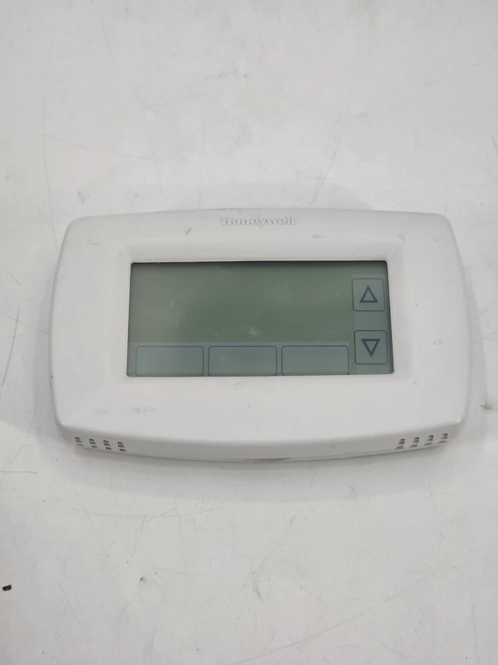 Honeywell 7-Day Programmable Thermostat RTH7600D1030 Touchscreen - White - Image 1 of 4