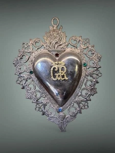 Ex Voto Cuore Sacro 23x18 Cm Cesellato A Mano Lamina Ottone - Foto 1 di 12