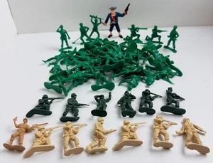 Menge 56 Plastik Armee Militär Soldaten Männer grün Spielzeug gemischte Farben - Bild 1 von 2