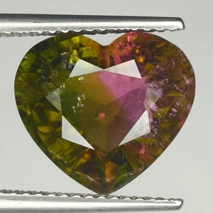 EXTREMELY NATURAL BI-COLOR TOURMALINE HEART SHAPE 6.55Cts - Picture 1 of 13