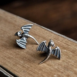 925 Sterling Silver Pterodactyl Dinosaur Ear Studs Earrings Punk Vintage Gothic - Picture 1 of 8