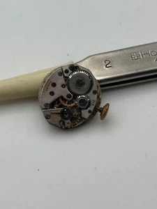 Universal Geneve 215 Movement - Picture 1 of 3