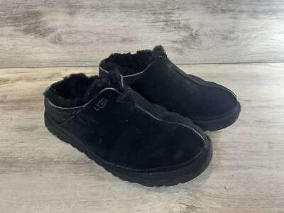 UGG NEUMAN BLACK SUEDE SHEEPSKIN WOOL MEN'S OUTDOOR SLIPPERS SLIDES SIZE US 10 - Image 1 of 4