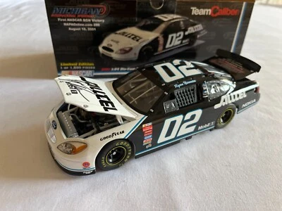 Team Caliber с автографом No02 Ryan Newman Alltel Racing 2001 с фигуркой 1/24 - Изображение 1 из 4