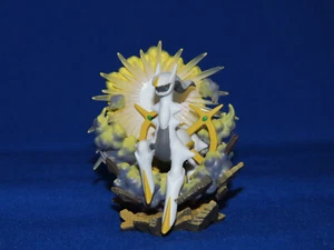 Pokemon Arceus Figure - Picture 1 of 5