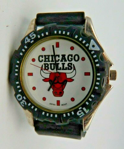 Vintage NBA Chicago Bulls 5-Time Champions Watch (Pre-Owned) w/ Free Shipping Cover