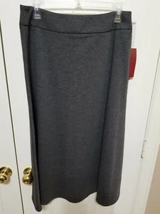 212 Collection Women's Solid Point A-Line Flare Skirt, 33 in. Appx. Length Sz. 8 - Picture 1 of 2