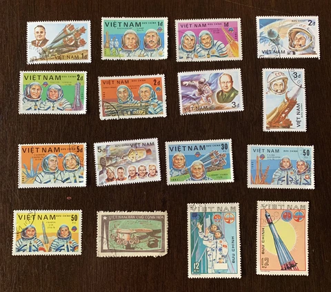 VIETNAM LOT OF 16 SPACE STAMPS, NO DUPLICATION Cover