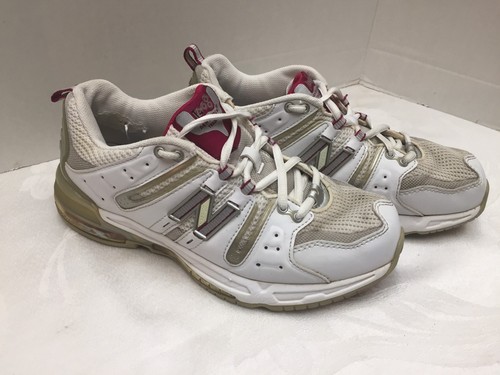 New Balance 1008 Women’s Running Shoes White Gray Size 8.5B Excellent Condition