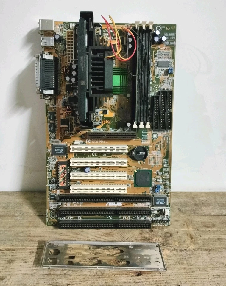 Asus P2B Slot 1 ATX Vintage Motherboard Intel 440BX AGP ISA Pentium II 350MHz ✅ - Immagine 1 di 4