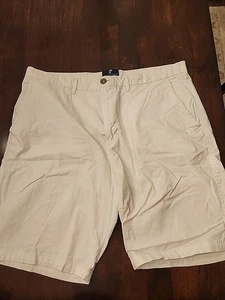 American Eagle Outfitters Prep Shorts Men 36 White Cotton Slash Pockets Chino - Picture 1 of 6
