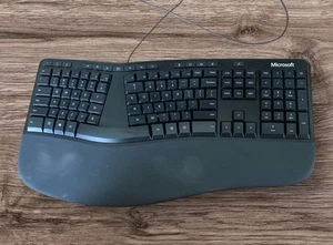 Microsoft USB 2.0 Ergonomic Keyboard Model 1878 Black Wired Tested Excellent - Picture 1 of 5