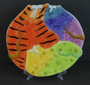 Plato de arte variación STUDIO DESIGNWORKS JOY CATS de 9,5" pintado a mano amantes de los gatos - Imagen 1 de 4
