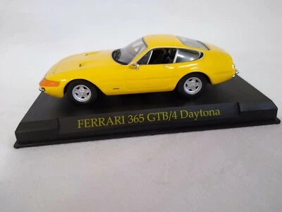 Modellino auto FERRARI 365 GTB/4  DAYTONA scala 1/43 model car rossa automobile - Immagine 1 di 4
