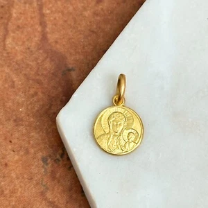 18KT Yellow Gold Solid Our Lady of Czestochowa Medal Pendant 10mm NEW Small - Picture 1 of 7