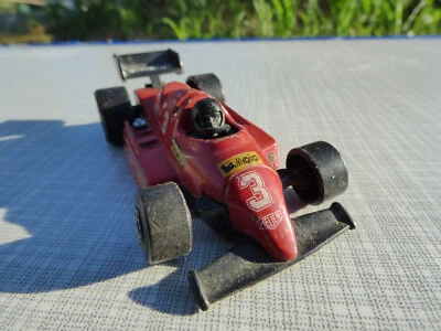 Matchbox F1 Racer Ferrari 126C 1984 Formel Eins 1:55, deutliche Gebrauchsspuren - Bild 1 von 4